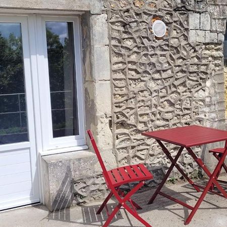 Le Cocon Troglodyte Leilighet Saint-Étienne-de-Chigny Eksteriør bilde